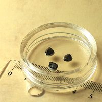 3 Chips Meteorite Jiddat al Harasis 730 - Chondrite from Oman - 0.2g together