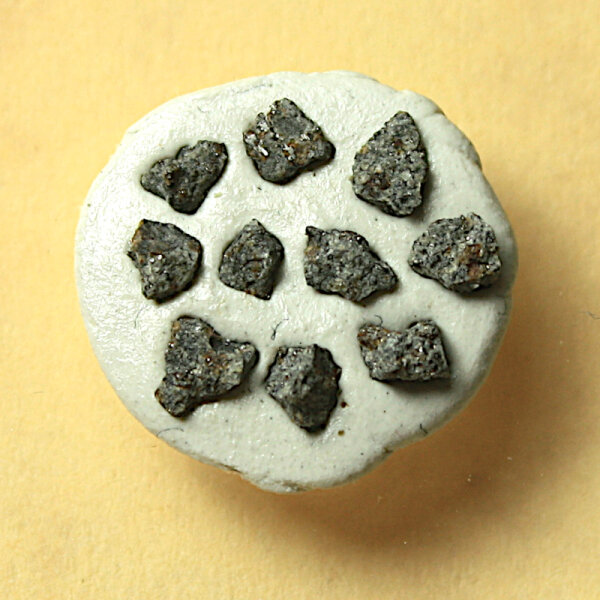 10 Chips Meteorite Djoumine - Chondrite from Tunisia - 0.15g together