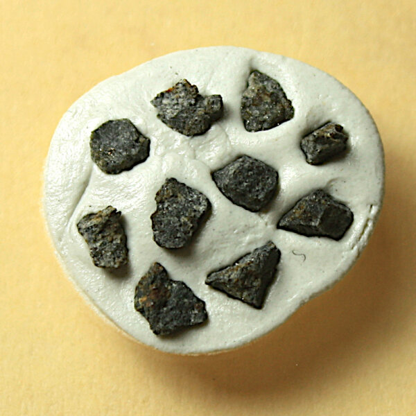 10 Chips Meteorite Aiquile - Chondrite from Bolivia - 0.13g together
