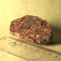 Sorsele-Granit Nordisches Geschiebe aus der Niederlausitz poliert ca. 7x3,5cm